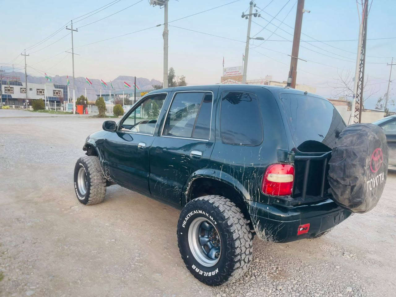 سلاوى خواله هه مولايك كياسوبرتاج 2001 كامل ئوفرود كيرومه كينه و ده بل ئه كسلى به شرتى شاخو كيو100فيتر تازه تاعميره له قوتى خوى بيزاره 16,به خ ژيرى كامل كوراوه ئارم بوه بس ون بوه كه فاله تى هه موشتيكى كم سيعر 25كلا شوين سليمانى *********** السليمانية, العراق
