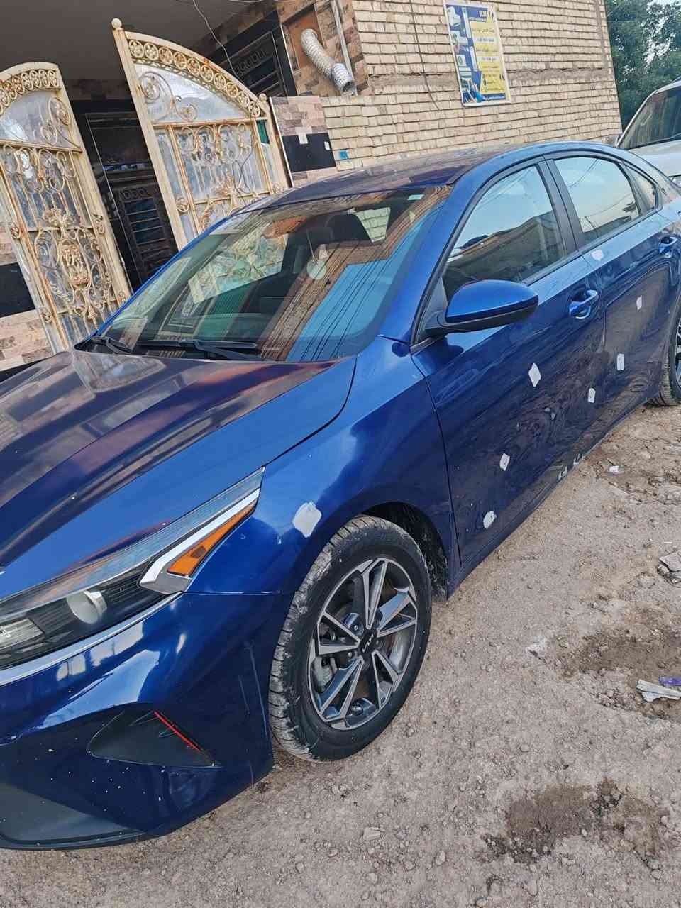 السلام عليكم كيا فورتي موديل 2022
رقم بغداد معوقين المعوق بنيه زغيره 
وارد امريكي خلفي ومضروبه عندي بل عراق بل بجم موجوده صورة الضربه ومصلحه كير ومحرك وتبريد والكهربائيات خير من الله واي استفسار اني حاضر  السعر 120 وبيه مجال  العنوان بغداد ***********
