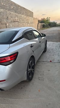 نيسان سنترا موديل 2022 نص فول موصفات معروفه رادار بصمه تشغيل رادار اما...