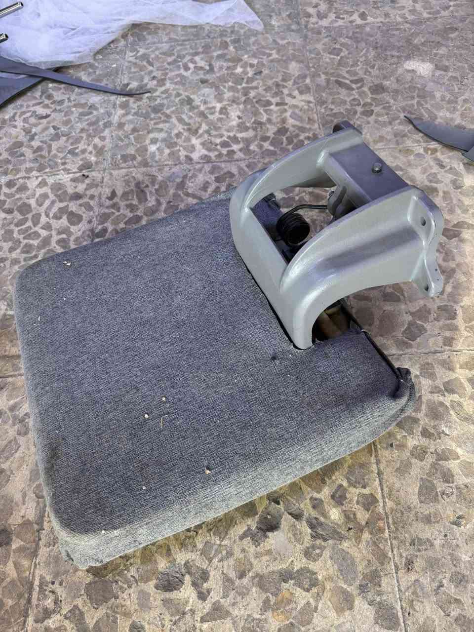 كشن قلاب يرهم اجوان الوان ***********
سعر 60 
اكو توصيل
