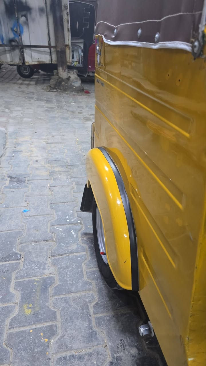 مديل 20شهر 12 رقم وسنويا انكليزي هزه جديده السعر قفل قفل 6و600👍 تكتك حلوه وجديده تراي يخبل *********** كربلاء
