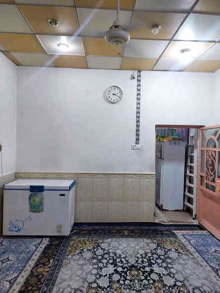 دار للبيع المساحه ٥٠ متر
يحتوي استقبال ومطبخ وصحيات وطارمه 
والطابق الثاني غرفه وصالة وصحيات 
حي ميسان قطاع ٧٧ تجاري عالشريط الخدمي 
السعر ٧٥ وبيه مجال 
واتساب متوفر ***********
