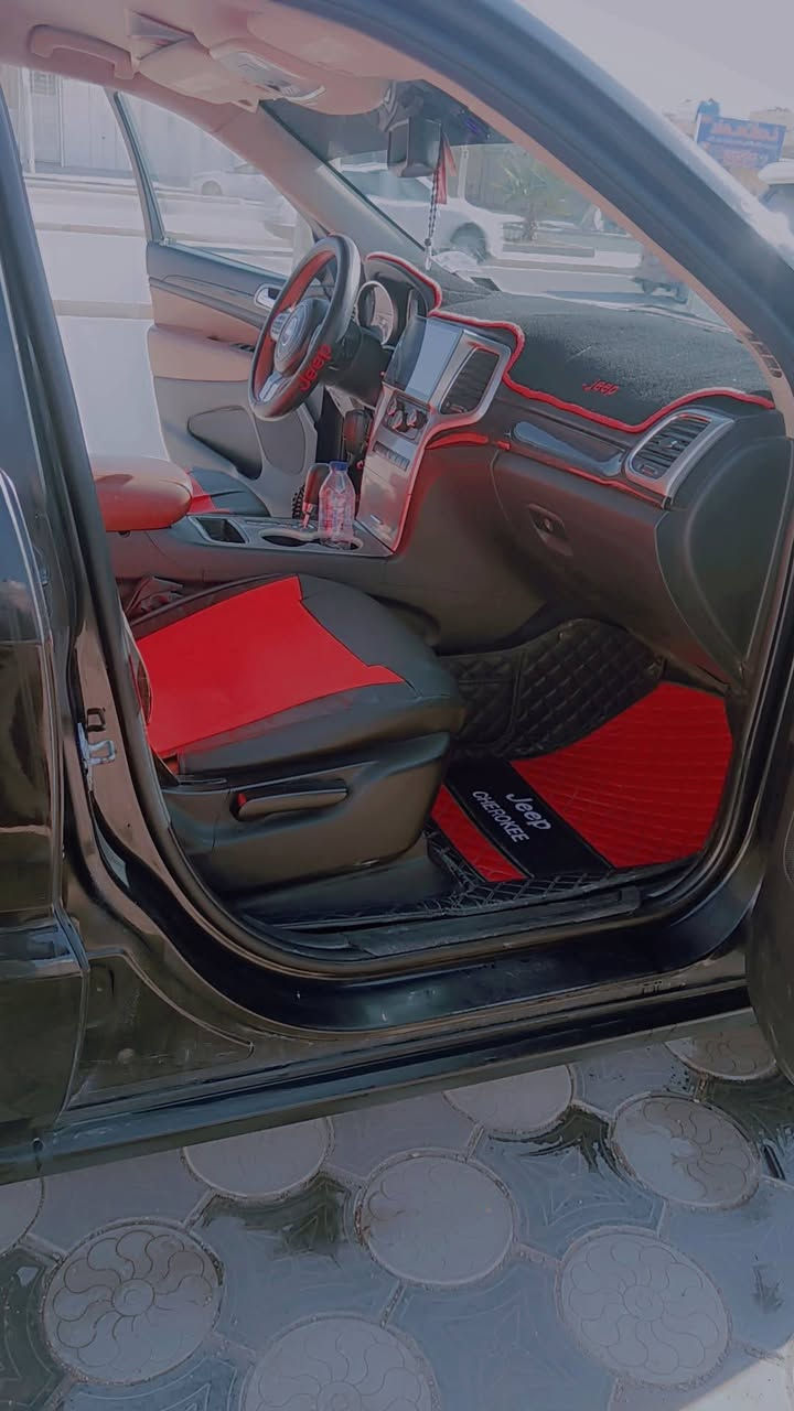 البيع جيب الريدو موديل ١٣ صبق عام جماليه تصال ***********
