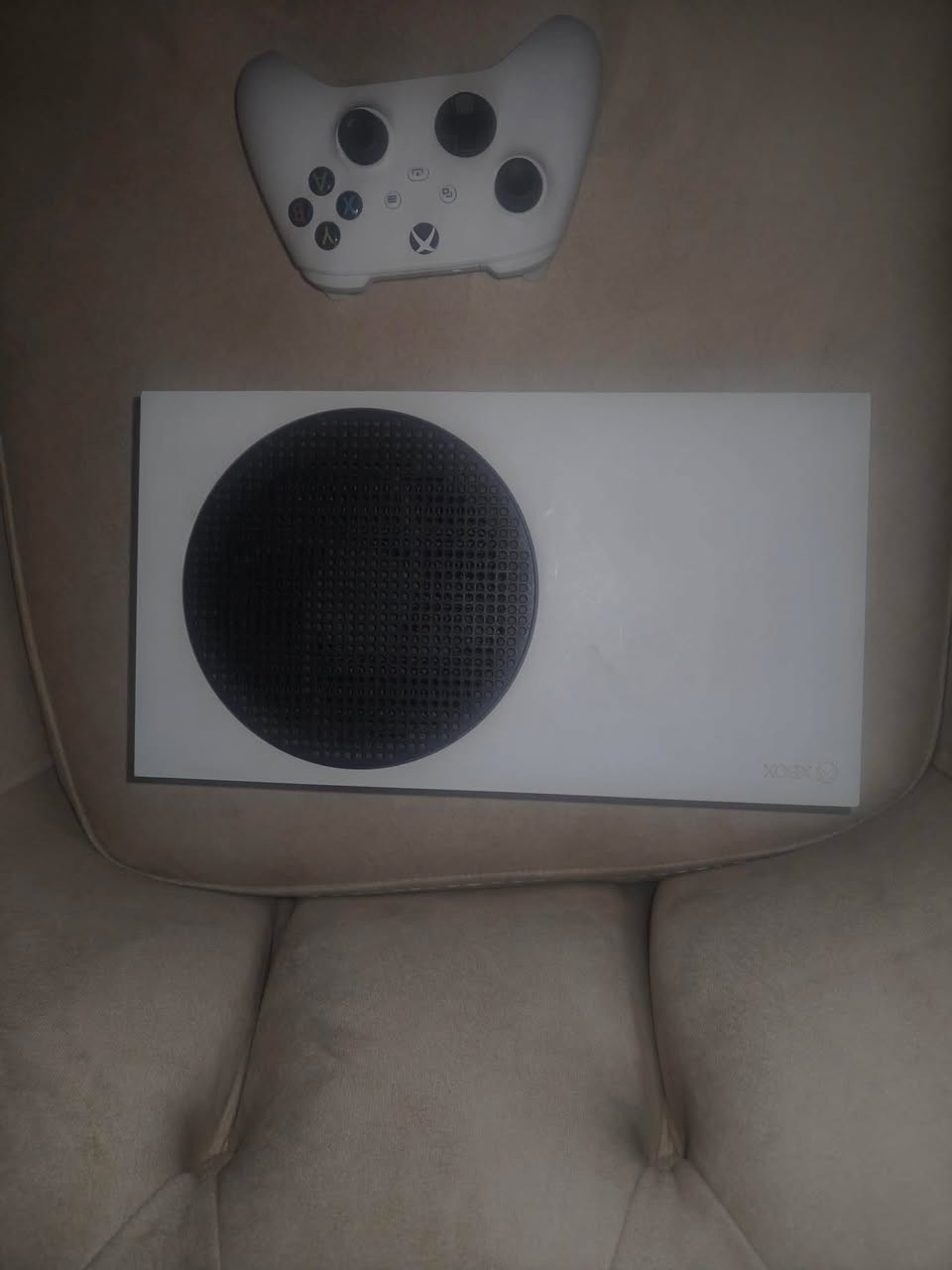 سلام عليكم اكس بوكس سيريس ايس للبيع نضافه100‎%‎اي عبب مابي ويا يده ويو بي اس السعر430وبي مجال


**إذا كنت صاحب هذا الإعلان وتريد حذفه لأي سبب، رجاءا أرسل رسالة إلى الدعم الفني**