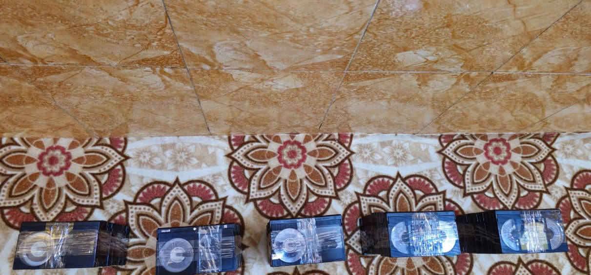 سلام عليكم اخر ماتبقى من نسخة الاصلية كاسيت بيتا ماكس سعر للكاسيت واحد الف دينار


**إذا كنت صاحب هذا الإعلان وتريد حذفه لأي سبب، رجاءا أرسل رسالة إلى الدعم الفني**