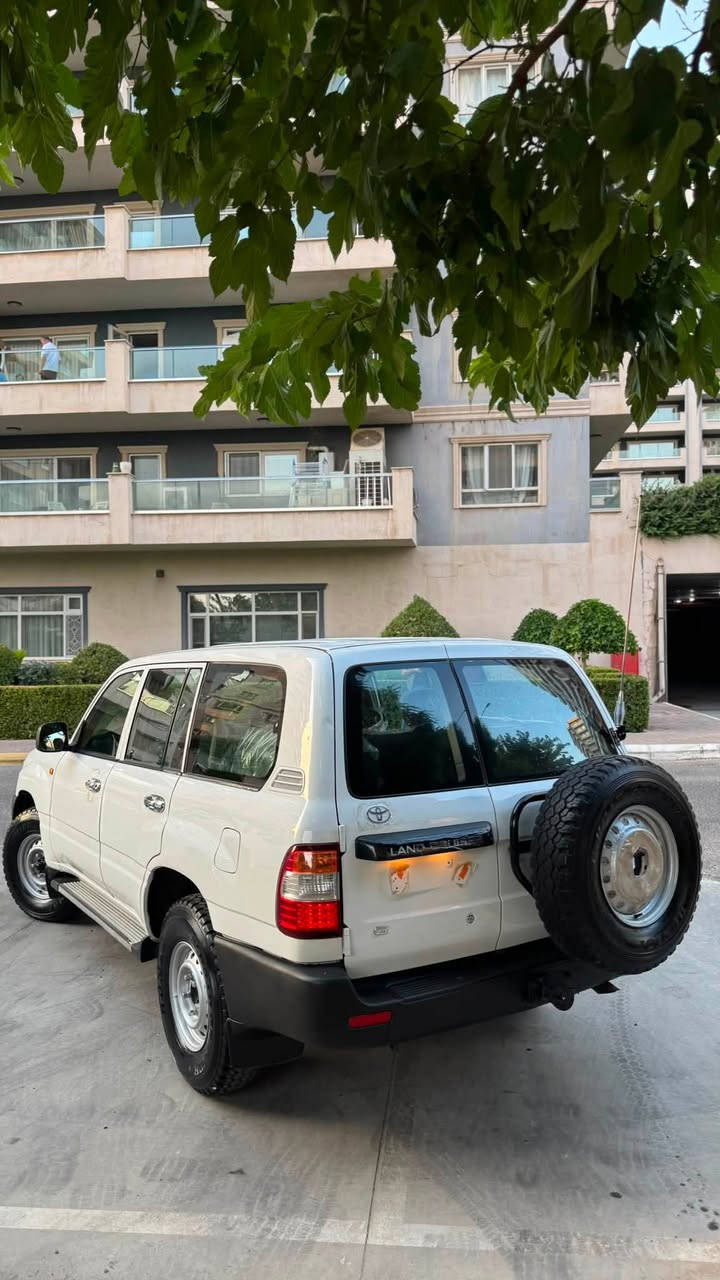 لاندكروزە (٢٠٠٦) تەحویل اصل
مواسەفات(GX)نیومواسەفات مەكینەی نەكراوەتەوە
١پارچەو یەك پەلەی بۆیاخە بێناوگرتن
تەحویلی ئەسڵی بەناوی خۆمەوەیە تا ٢٠٣٠ تازەیە
مـــەكینەو گێڕی بەشەرت نەكراوەتەوە
٤ تایەو ویلی لۆك ناوپاكتی لەژێردایە
تەقەو ڕەقەی هیچ تێدانیە
سپێر لەكۆڵ-٤جام كارەبا-دەبڵ ئیرباگ-هۆك-فڵچـە
ناوغورفەی لۆك لۆك ماوەتەوە
شوێن:سلێمانی ڕاپەڕین
ژم:***********
نرخ:١٨٨ گەڵاو مجالێكی كەم
