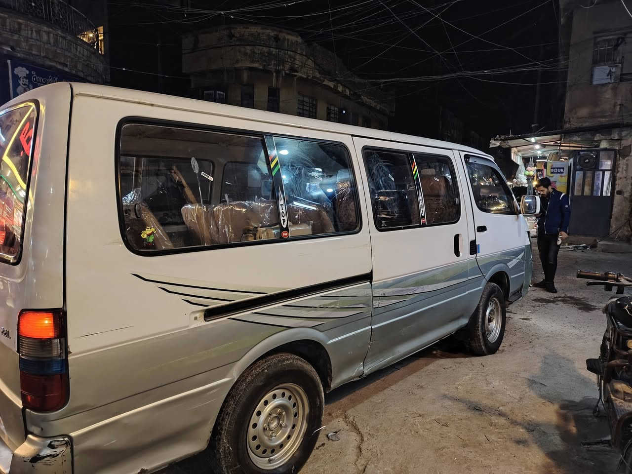 السلام عليكم كوم حديد بدون تحويل اتعهد سرقة عشائر رقم احمر سيارة كفالة كلة جديد حتى تبريد شغال بس كمبريسر لاطشة مكينه كير اكسل كاردن صدر تخم تاير جديد دوشمة جديده كهربائيات كلهة شغاله ولا كلوب طافي لا ضربة ولا صبغ المكان بغداد السعر ٣٣ بي واتساب ***********
