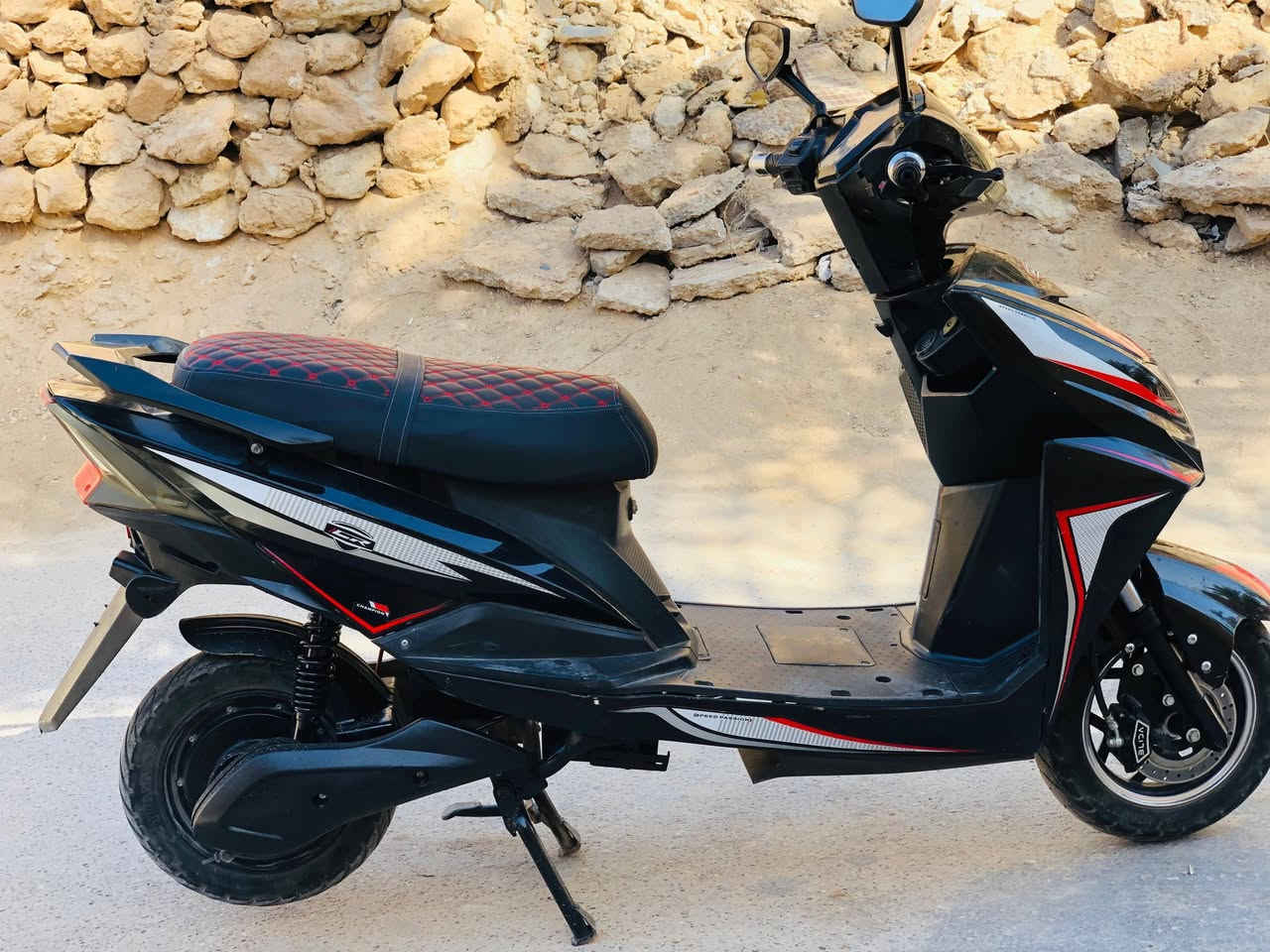 ماطور شحن للبيع 2025 بطاريات على الفحص السعر 500 والاستفسار على هذا الرقم
***********
