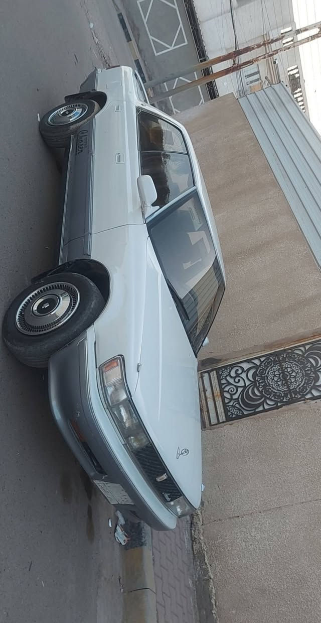 السلام عليكم شباب 
بيع مستعجل سياره نضيفه
موديل 92 رقم ادياله 
 مكينه وكير بطه بيها كازكيت
 تبريد شغال كهربائيات كلهن شغالات السعر 37 مكاني الحسينيه مال راجديه  للتواصل ***********
