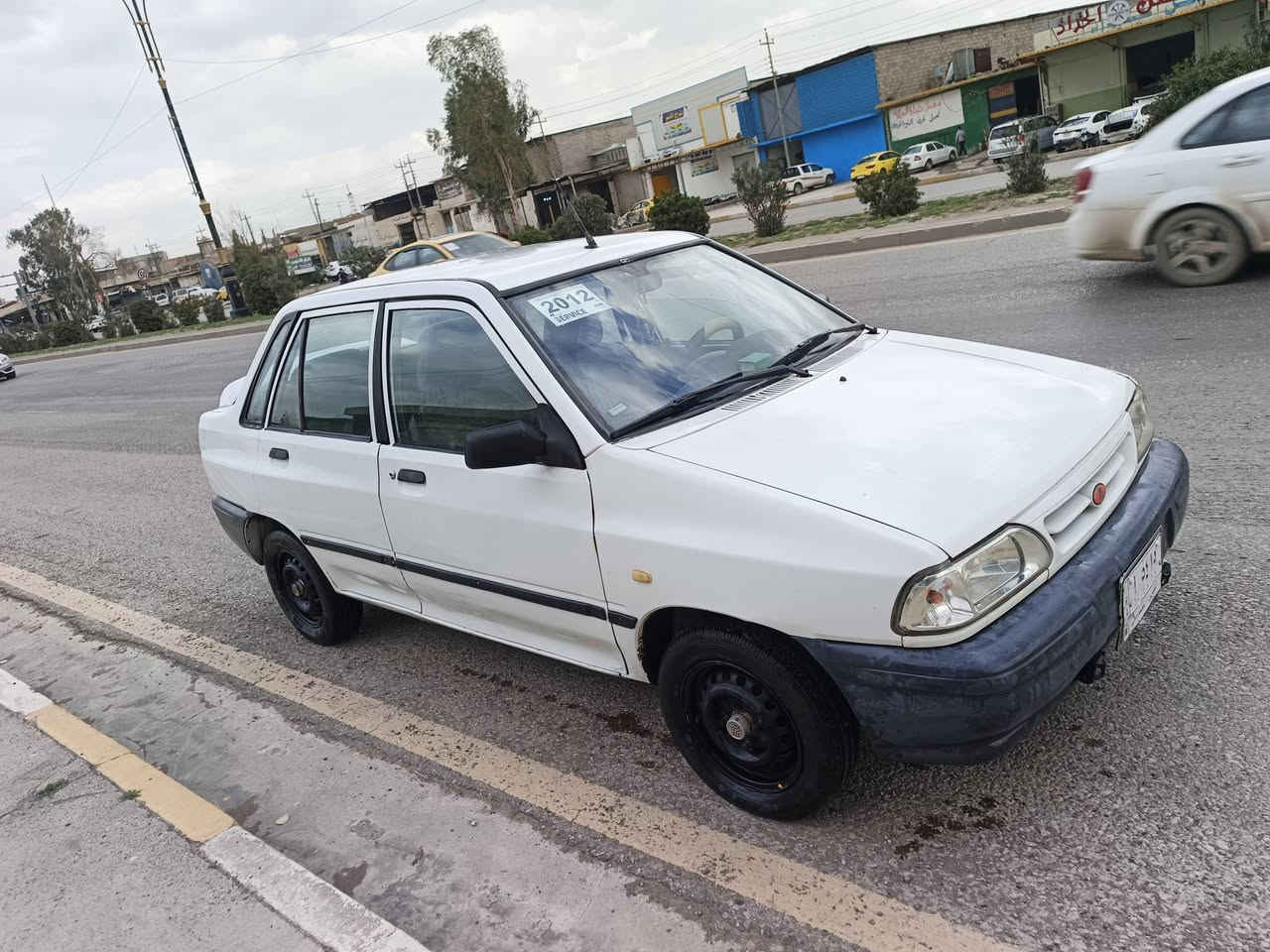 السلام عليكم سياره سايبه للبيع موديل 12 شرط تدفئه وتبريد ثلج محرك اثر تنقيص كير شرط كابون بانزين شرط التحويل السعر 33 وبيها مجال (***********)  (***********)
