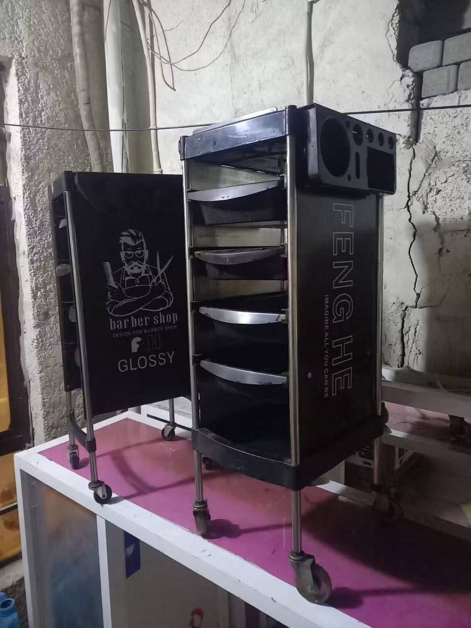 صالون كامل كراسي ثنين ديكور عدد ثنين وملحقات إضافية مبخره تضيف بشره وحاملات صالون السعر ٥٥٠الغزاليه شارع المشجر***********
