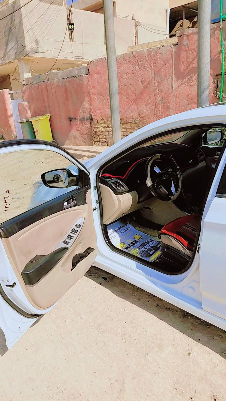 اكسنت2016 رقم بغداد
اكسنت خليجي 2016.  رقم بغداد مكينه حجم 1600 قطرتين دوش كير محرك مكفول تبريد  صدر خلفي امامي جديد السعر 110. بيها مجال ***********.  مكاني بغداد.
