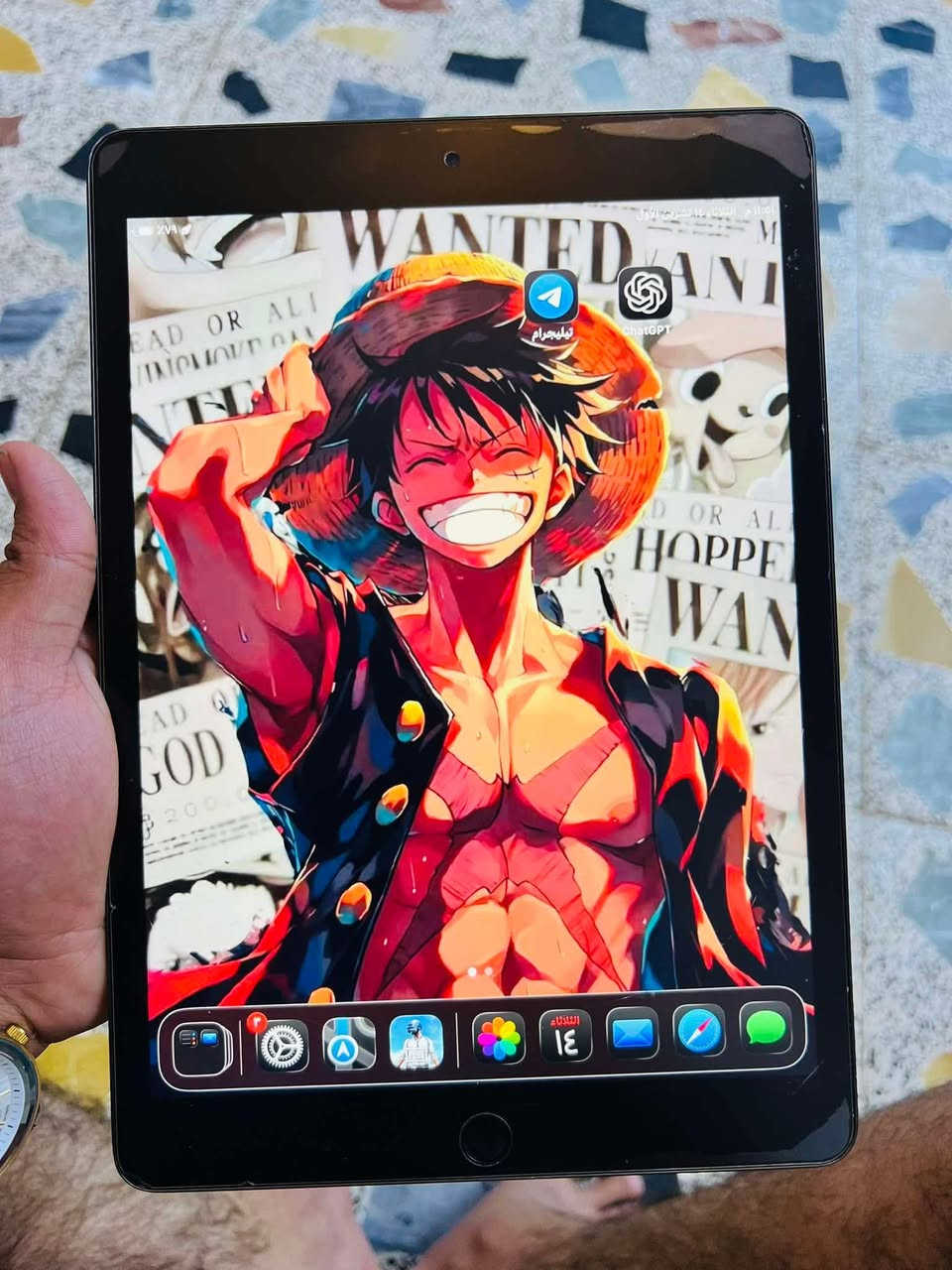 ايباد 9
انضافه 80
 لا يوجد اي عطل او داخل تصليح
الذاكره 64
مع كامل الملحقات  
السعر 225 قفل


**إذا كنت صاحب هذا الإعلان وتريد حذفه لأي سبب، رجاءا أرسل رسالة إلى الدعم الفني**