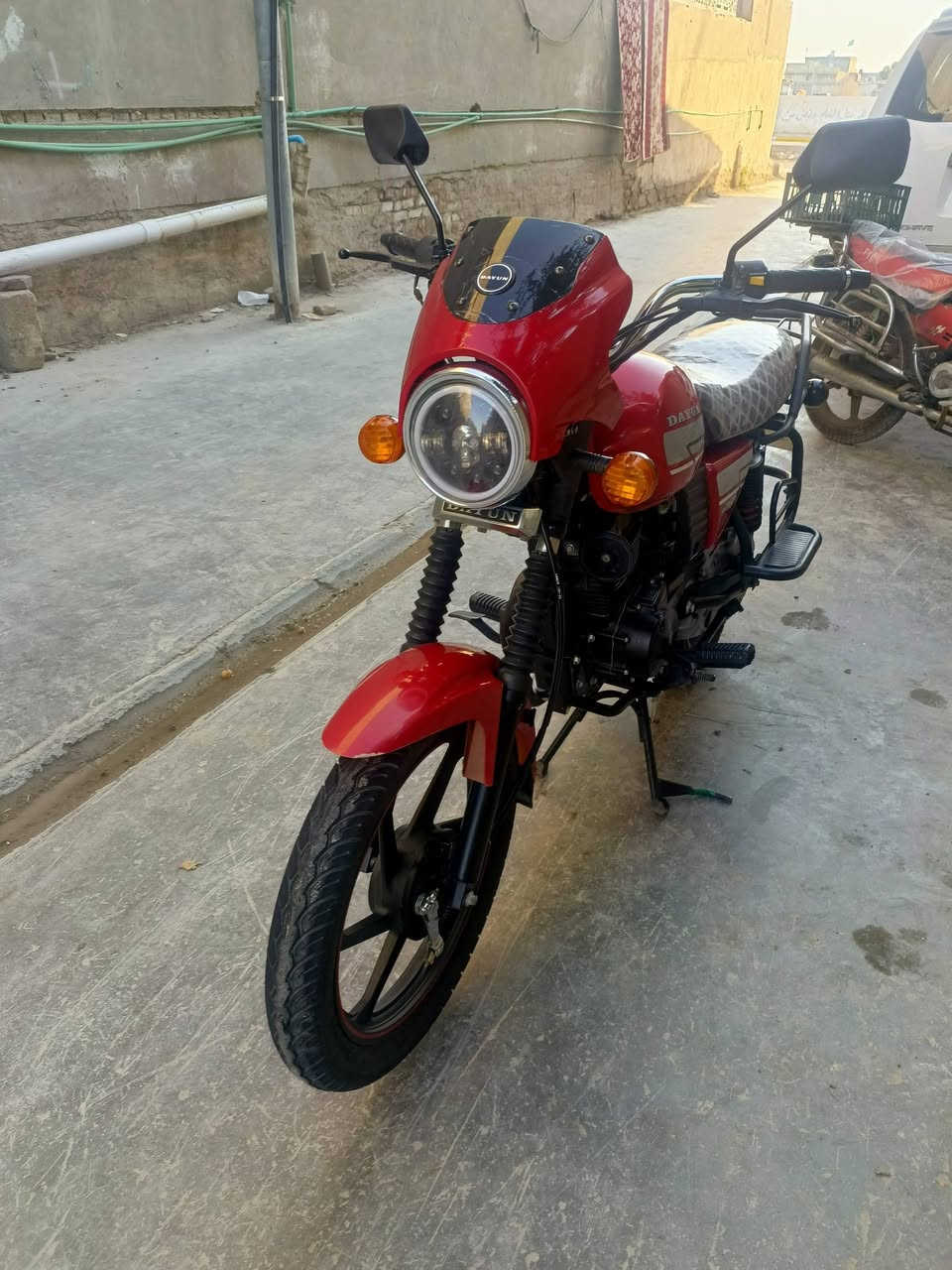 السلام عليكم دراجه دايون موديل 2020 اوراق اصوليه مكينه مكفوله الدراجه كلش نضيفه المكان واسط قضاء النعمانيه السعر 1500 وبيه مجال  ***********
