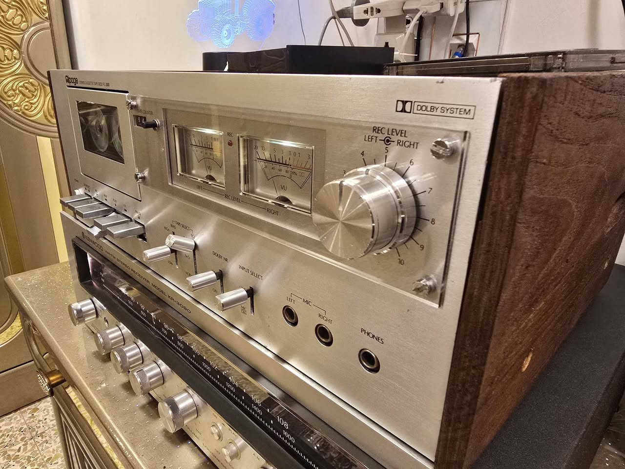 دك مسجل حجم لارج نضيف شغال للبيع سعر ١٢٥ مع توصيل


**إذا كنت صاحب هذا الإعلان وتريد حذفه لأي سبب، رجاءا أرسل رسالة إلى الدعم الفني**