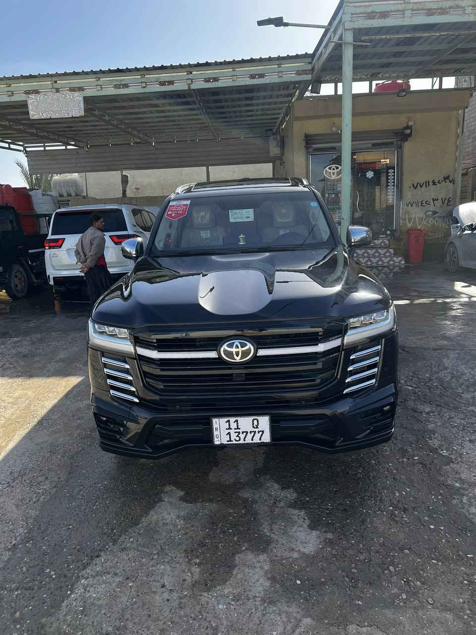 سلام وعليكم لاندكروز مديل 2022توين تيربو فول مواصفات فئة ل vx سياره كفاله عامه ماعده صبعين بارد بخشم البنيد سياره جاهزه تخم تاير دلوب ياباني ماشيه 71 الف مغلفه ppfسياره sasاصلي  كلها من الدعاميه لدعاميه رقم بغداد باسمي رقمي لتواصل *********** سعر 660 وبيها مجال قليل
