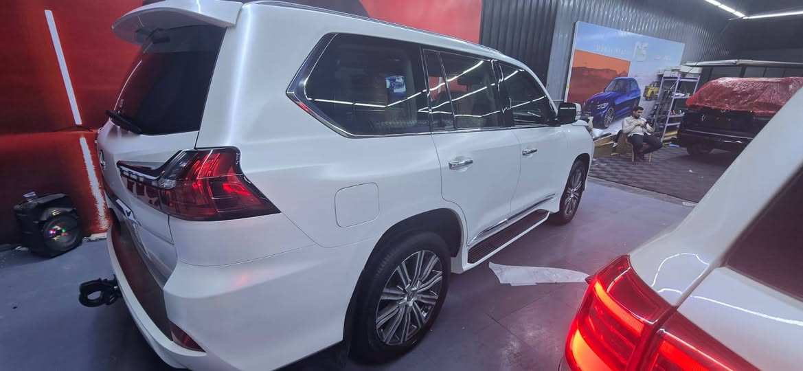 لكزز سوبر سبورت مديل نهاية 2017 اخت الجديدة بريم اصل ماشية 44 الف فقط بشرط الف فحص
مغلفة PPF اغلا نوعية ب 3700$
سيارة حيل جديده كفاله عامه   جديده جدا بحالة الوكالة استخدام نادر لان اني مستقر بغير دولة وعندي سيارة اخرى ايضا
ماشية فقط 44 الف السياره جاهزه من كلشي 

💎 ســعــر ✅ ::  الــرد تلقائي📮

فول فول مواصفات شاشة كبيرة لمس كاميرا 
حاسة رادارات كشن جلد كشن كاراباي بصمة 
 تشغيل عن بعد تحكمات ستيرن بلتوس اوكس
 كار بلي أوتو ستوب للتحذيرات تبيرد مركزي
 تحديد سرعة محرك 8 سلندر
محرك كير واير بشرط مامفتوح 
سيارة حيل نظيفة كلشي عل بلاد جديد 
سنوية هزة كلشي جديد مدفوع لـ
باسمي السنوية بشرط تحويل وغرامـة
سيارة مابيـها دينار مصرف كامل من كل نواحي

رقم صاحب سيارة
*********** + واتساب
