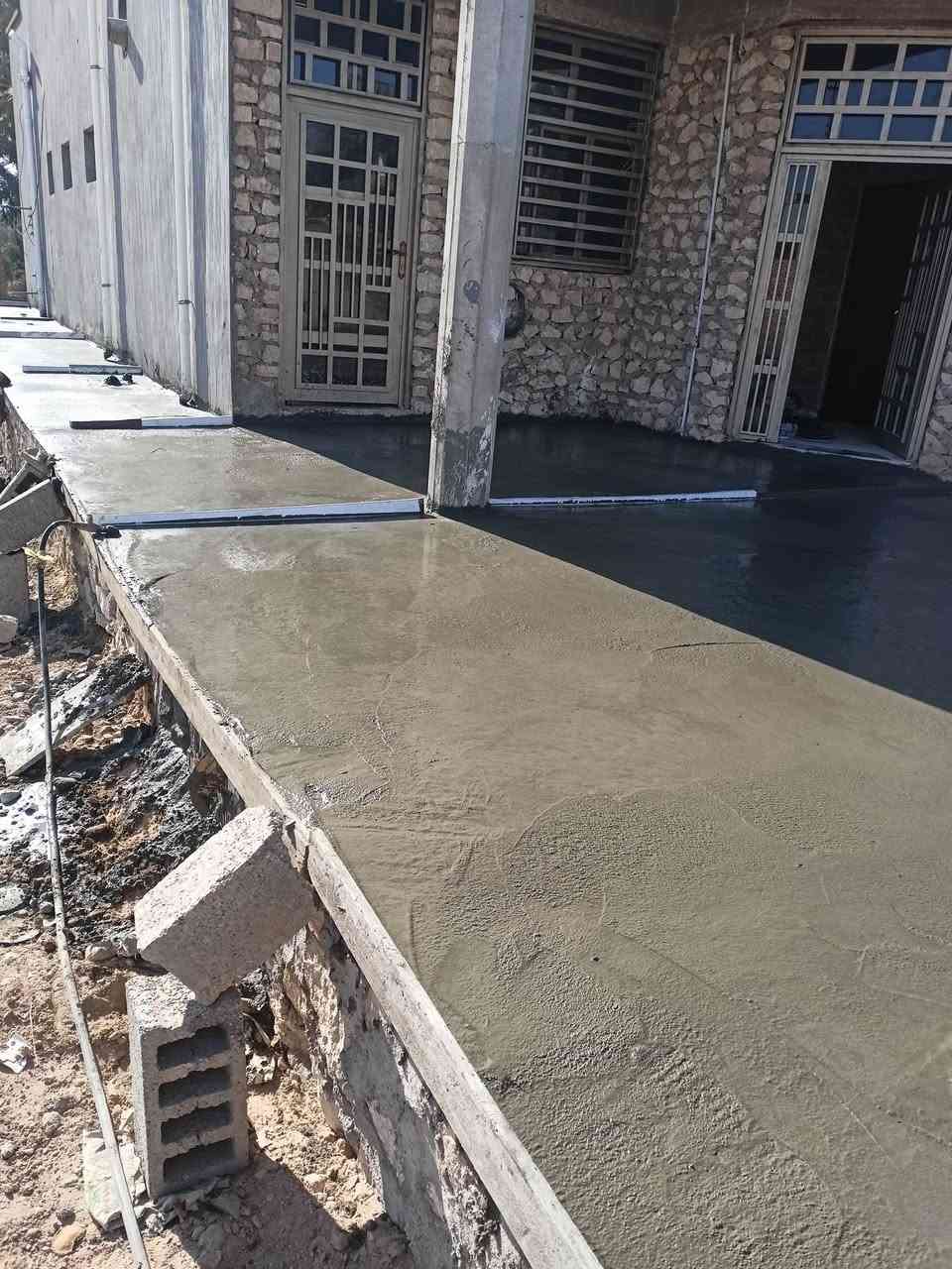 سلام عليكم
كادر صب بيوت خشن وناعم+ حفر ورصف +صب بيتونات +صب صحيات +صب رباطات+ صب نكر
متواجد خاص 
او تصل ‏‪ 0777 933 5356
