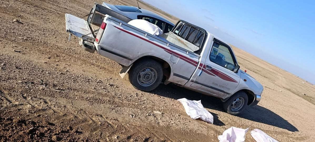 بسعر بلاش 88 ورقة 
بكم نيسان 2008 قطعتين صبغ يرهم مراوس حسب القناعه
