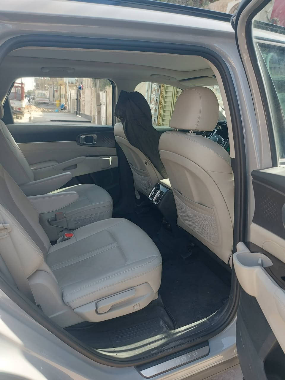 سورنتو أمريكي فول مواصفات موديل ٢٠٢٣ 
سعر ٢٣٥ الاستفسار الاتصال برقم ***********
