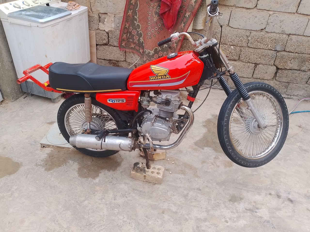 سلام عليكم دراجه لبيع حربي كلك كلك دراجه خير من الله سعر 300وبيهه مجال مكاني تاجي سبع البور وتساب***********فقط .....تصال ***********فقط
