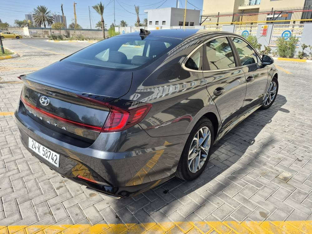 السلام عليكم
سوناتا 2023  رقم دهوك 
بدون صبغ بدون ضرر بدون ايرباك
مواصفات SEL 
مكينة 2500 
بصمة وتشغيل عن بعد 
كشن كهرباء وكشن تدفئة 
رادار امامي وجانبي 
تحديد مسار قيادة ذاتية 
مثبت سرعة 
تبريد شاشة تحكم منفصل
ماشية 42 الف ميل 
السعر 175 وبيها مجال 
مكاني بغداد حي الجهاد 
***********
*********** بغداد, العراق
