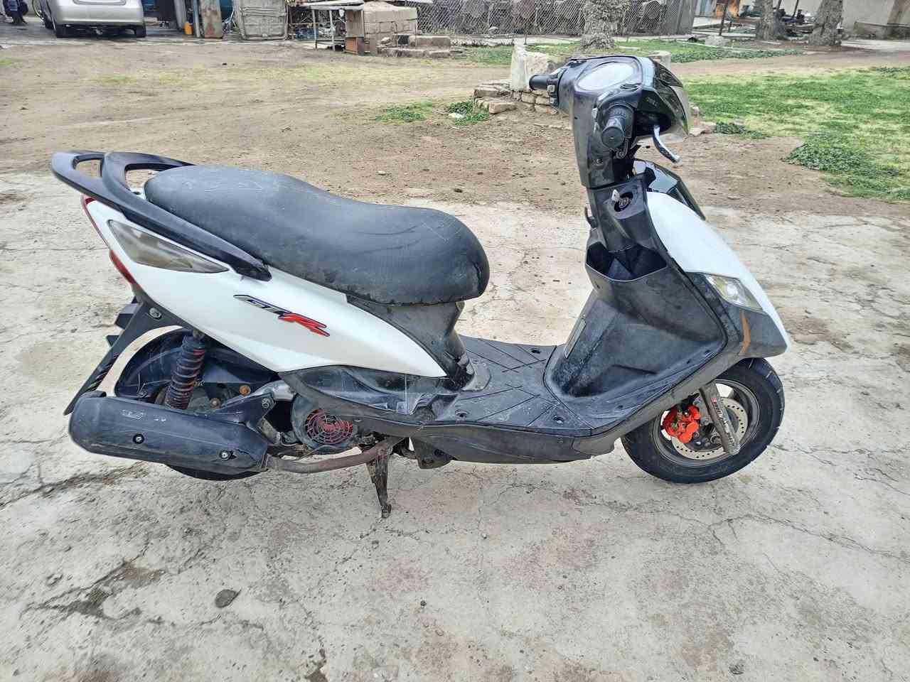 سلام عليكم
للبيع ثعلب كاملة من كلشي مكينة ابلادية ناعمة كلش شلعة و معدل فول كفرات تاي وان مختم دبلات جدد طسة حلوة كهربائيات كلهة شغالة السعر. 650بيهة مجال بسيط مكاني بغداد الشعلة الرقم ***********الشراي يراسني واساب
