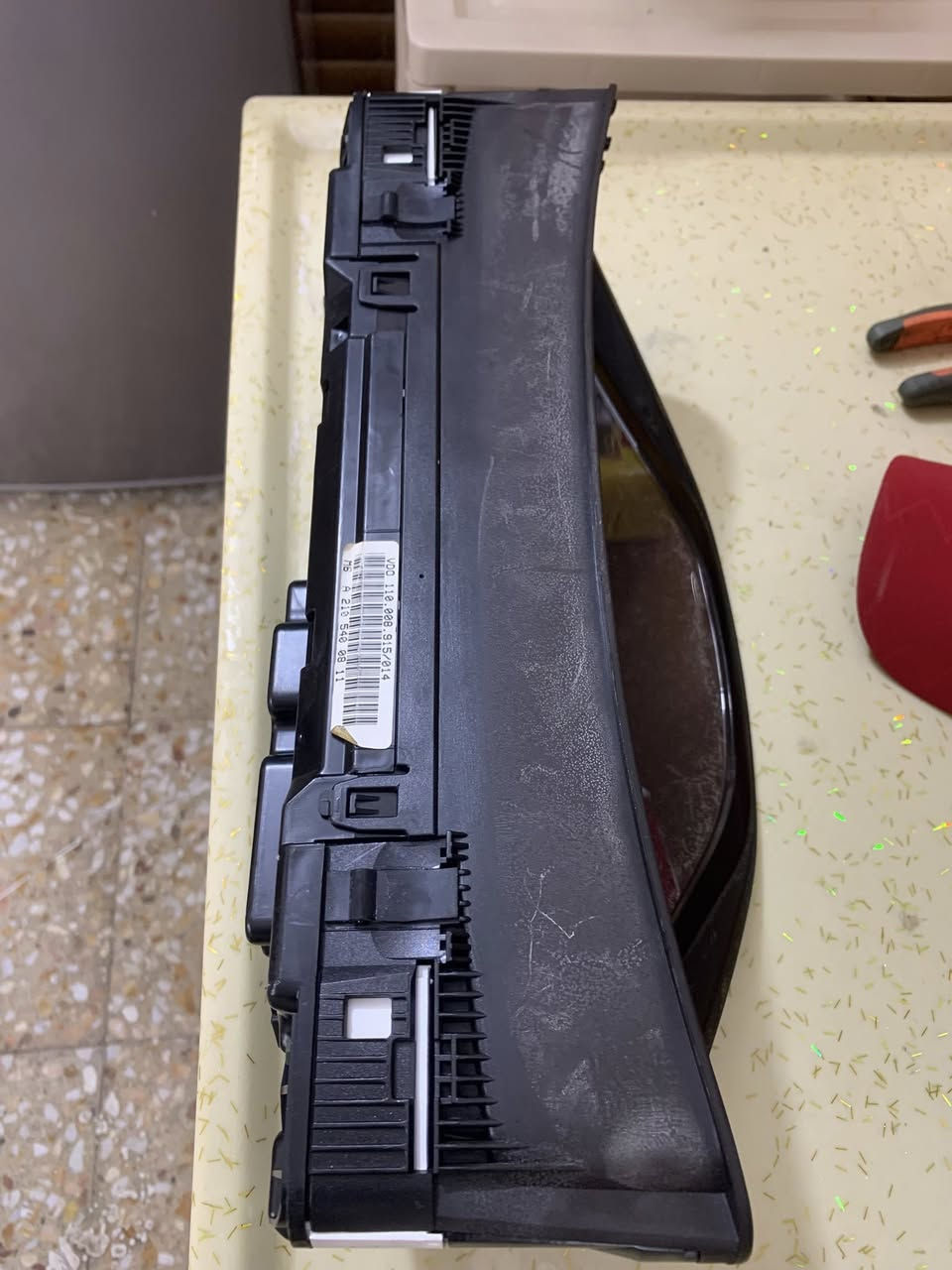 كيجات ام عيون موديل 2000-2002
شغالة فول الساعة وإشارات نمر الكير
وحساس حرارة الجو
السعر 125 وبيهن مجال
المكان ميسان /العمارة
***********
