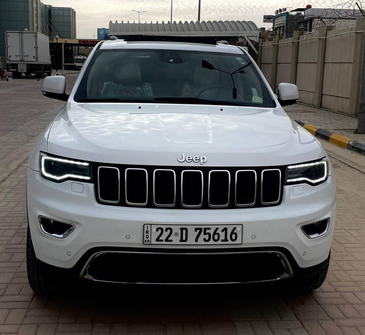 جيب شيروكي خليجي فول مواصفات شركه هارلم موديل 2018 رقم اربيل انكليزي مكان نجف  *********** محرك ٦ سلندر النجف, العراق
