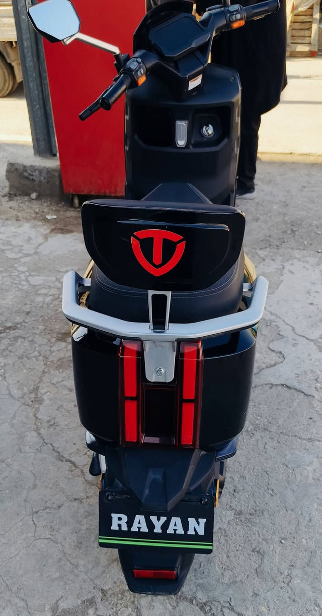 السلام عليكم
دراجة شحن الريان وحش الكون بصمة  موديل ٢٠٢٥ نازلة يوم ٢١/١٠ (للمراوس)  /ملاحظة سعر الجديدة مليون وميتين / أريد مراوس ابسكنس نثيه ١١٠ لو فحل كوري طلاعات نوزل مو كابريتر 

مواصفات الدراجة تشغيل نظام بصمة وبيها اسويج احتياط 6 بطاريات الحجم الكبير اكرافين مو عادي يعني الشحنة الوحدة اتمشيك من ٧٥ إلى ٩٠ كيلو بيها 3 سرع وبيها  نضامRالرجوع للخلف نضام تثبيت السرعة وبيها نضام اعادة تدوير الشحن أثناء القيادة حجم التايرات ٩٠/٩٠/١٢ أمامي وخلفي جوبلس جلاتين حجم الملف ٢٠٠٠ حقيقي وتر ضد الماء نضام البرك دسك أمامي و دسك خلفي دبلات أمامي هيدروليك وخلفي غاز 

متواجد على الفيس واتساب *********** فقط العنوان بغداد مدينة الصدر
