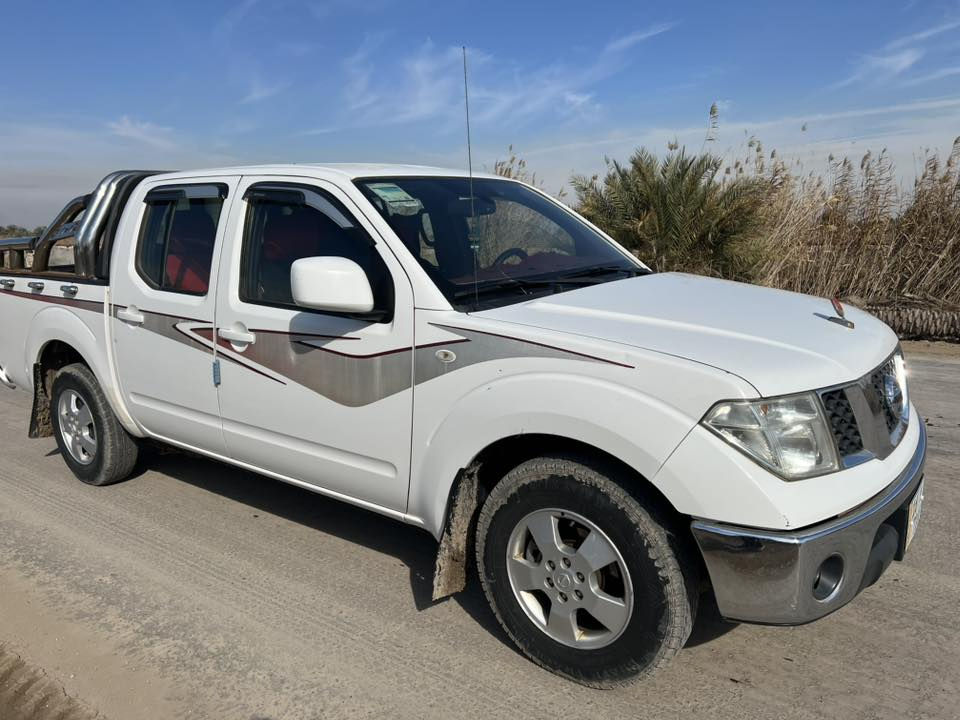 سلام عليكم
نيفارا 2014 LE 
كير ومكينه مكفولات 
مابيه لا بارد ولا صبغ 
السياره نضيفه كلش مكفوله من كلشي
ارقام انكليزي ديوانيه 
للتواصل*********** 
العنوان بابل
