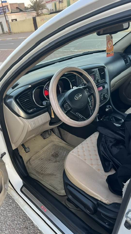 السلام عليكم / للبيع كيا اوبتما 2013 خليجي مكفوله كفاله فقط محرك مفتوح بارد باب السكن محرك 2400 صدر امامي خلفي جديد تخم تاير جديد دوشمه رقم جديد انكليزي وهزه جديده اب اسمي شرط التحويل سعر 135 وبيه مجال مكان تكريت الاستفسار ***********
