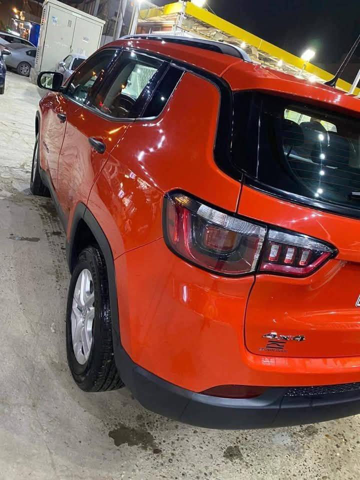 السلام عليكم
جيب كومباس مديل 17
حادثه فقط بنيد بدون ايرباك 
صور الحادث والسونار مرفقه بالمنشور
ماشيه 83
السعر 119 وبيها مجال 
رقم بابل باسمي 
الاستفسار ***********
