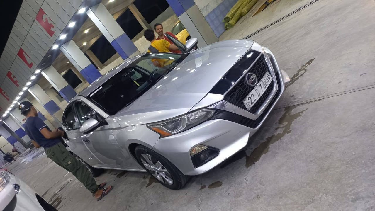 نيسان التما ٢٠٢٠
السياره جاهزة من كلشي ماشيه ٧٤ 
ديالى المقدادية
صور السونار مرفقة بدون دواخل 
***********
حق السيارة ١٤٣ وبيها مجال
