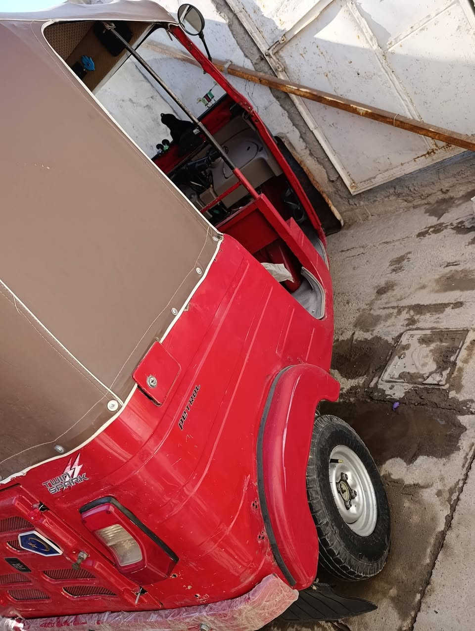 تكتك 18 شهر 12
كامله وجاهزه 
اوراق اصولي 
3 قفل قفل 
‏‪0771 789 6461‬‏
