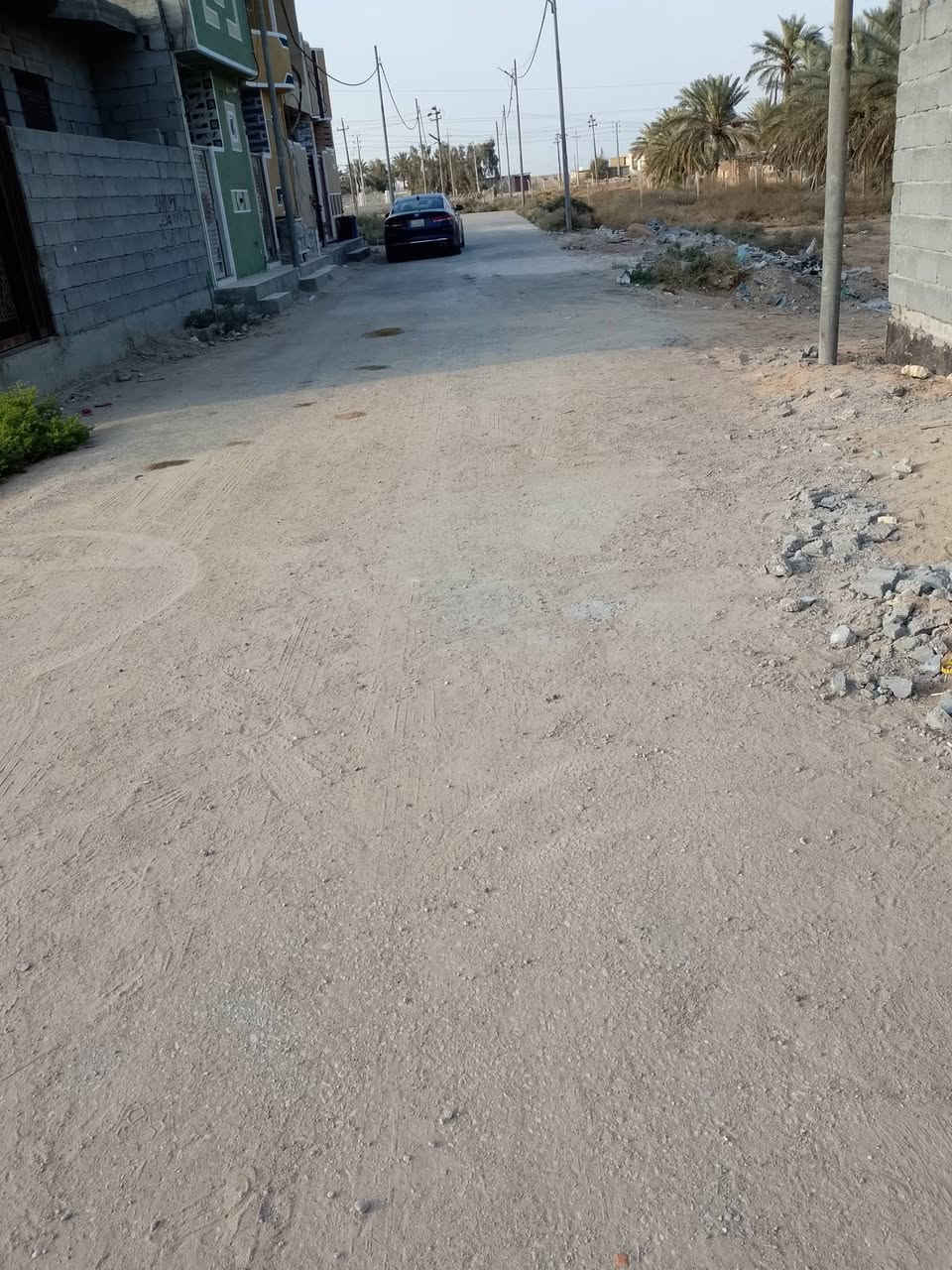 اسلام عليكم بيت مساحه ١٠٠ متر هيكل بنيان فول خريطه فول تفيد الي عنده عائله جبيره
خدمات كامله ماي مجاري كهرباء تبليط كله بلباب البيت يتكون 

اربع غرف /
استقبال / 
مطبخ / 
صاله واسعه كلش حلوه /
وباقي التفاصيل بلمنشور 
المكان كربلاء شارع الرابط مجمع انوار كربلاء 
قرب مطعم جار القمر 
لللاستفسار الاتصال عل الرقم ***********
