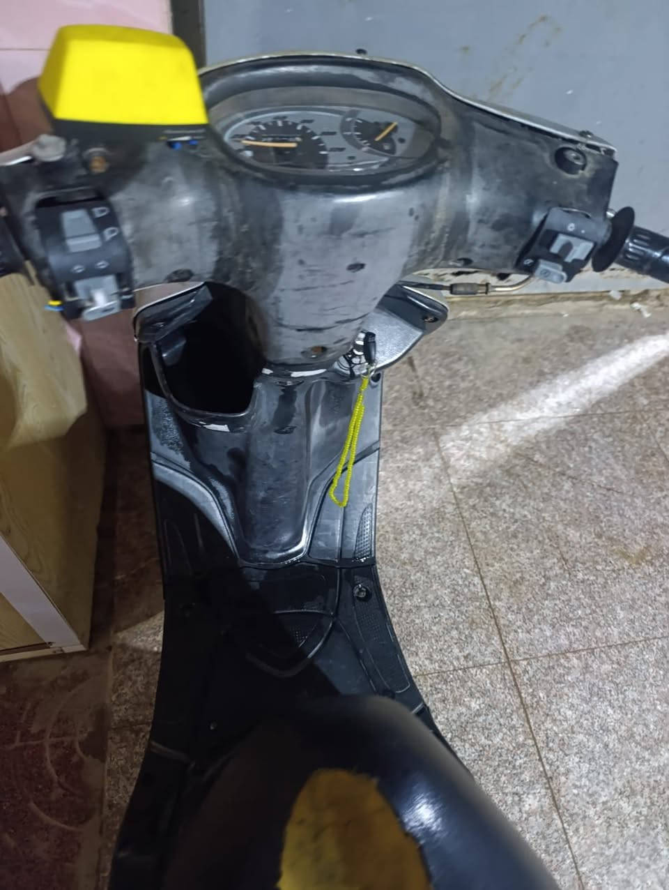 سلام عليكم ماكس قجمه دراجه مختمه مامفتوحه تعال وجيب ابو خبره وياك دراجه نضيفه مال جاني ٤٠٠ وبيه مجال لشراي متوازي عله بيعتهه هاذ رقم ***********
