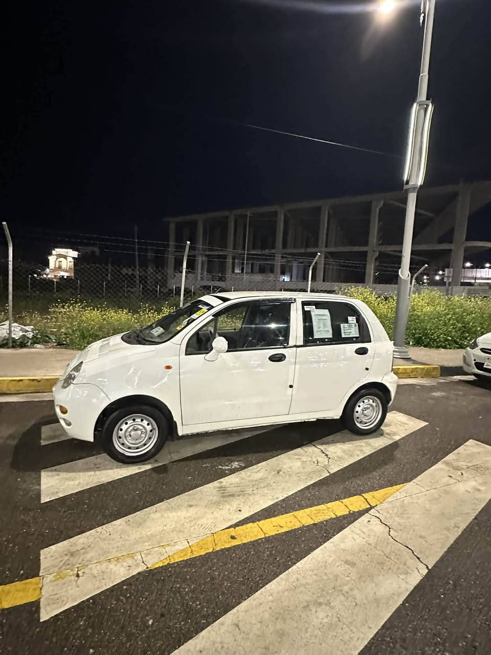 السلام وعليكم سياره كوكو البيع موديل 13طخم تاير جديد طخم وره وكدام جديد محرك وكير نضيف سياره جديده مال بيت مامتعوبها مصروف عليها شرط التحويل كابون بانزين بيها
الاتصال ع الرقم ]***********}***********}
