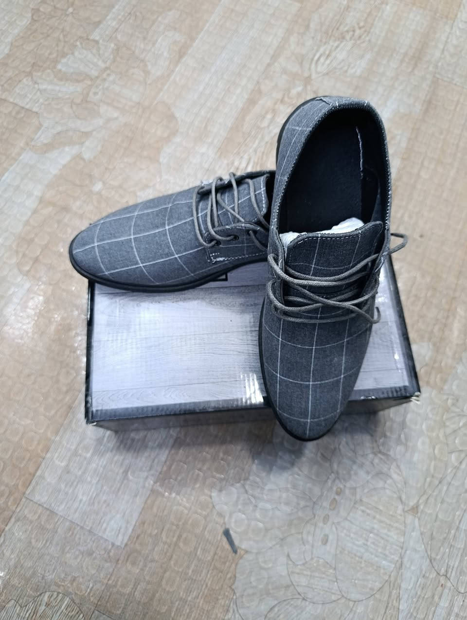 حذاء رسمي قماش نوعية جيدة اللون رصاصي قياس 42 قالب صغير


**إذا كنت صاحب هذا الإعلان وتريد حذفه لأي سبب، رجاءا أرسل رسالة إلى الدعم الفني**