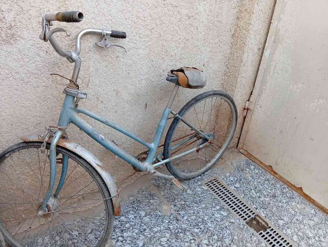 سلام عليكم بايسكل نضيف سعره 75 وبيه مجال التواصل خاص عنوان مغربه
وباسكل بناتي عوزه سرج سعره 25وبيه مجال


**إذا كنت صاحب هذا الإعلان وتريد حذفه لأي سبب، رجاءا أرسل رسالة إلى الدعم الفني**