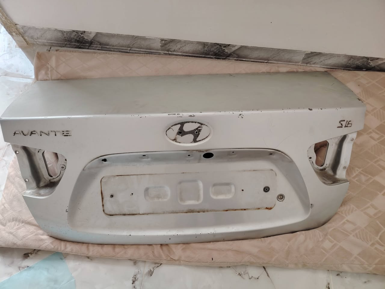 السلام عليكم
صندوق مال افانتي النترا
للبيع قيم بما يرضي الله واخذ
***********
***********
