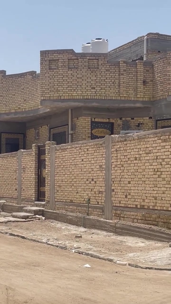 للبيع بيت ركن طابقين
ركيوه قرب مركز الغدير الصحي 
للاستفسار ***********
