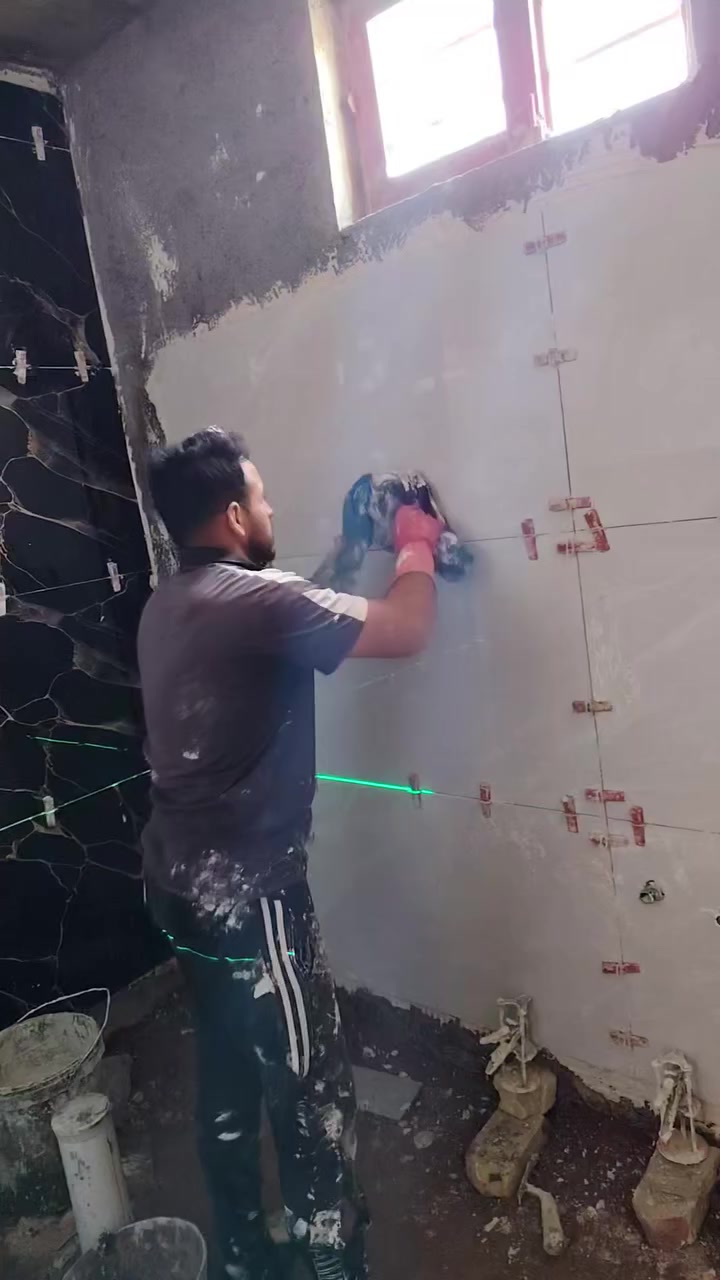 عمل البورسلين والديكورات وشغل هندسي وتصفير الجدار بالليزر على يد حسن الشبلي وعمل بالمادة رويل 1054 لوح هندي ١٢٠*٦٠ رقم الهاتف ***********
