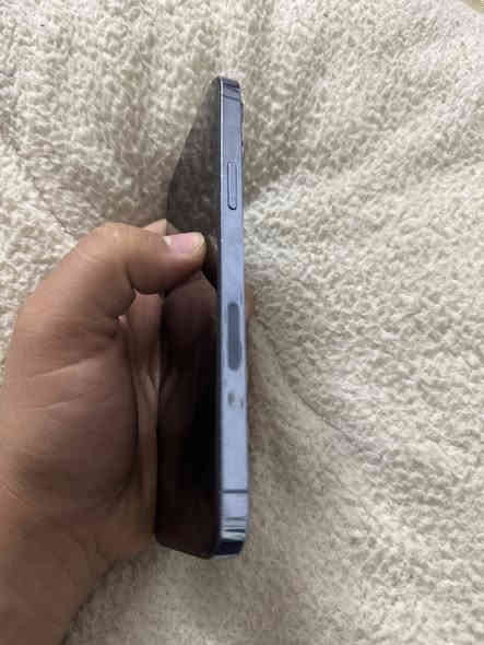 ايفون 13 برو ماكس
ذاكره 256
بطاريه 91 قطعه اصليه من ابل
 مبدل شاشه بصمه الوجه شغال السِعر 450 الف
***********
***********
