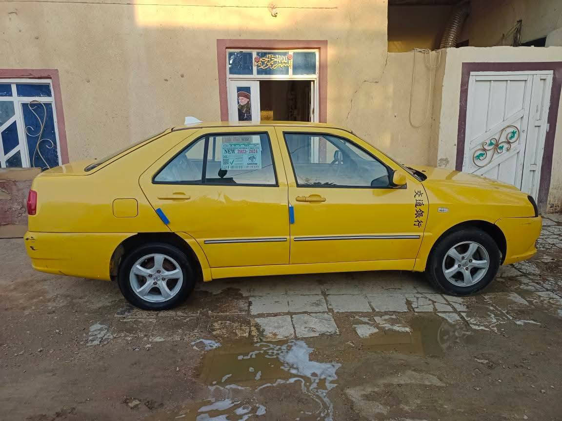 السلام عليكم شيري ٢٠١٥ جاهزه وناعمه
بيها لوحات ألماني وسنويه بدووون تحويل اتعهد سرقه وعشاير فقط للبيع السعر 25  ورقه وبيها مجال سياره مال واحد على باب الله يشتغل بيها جاهزه
*********** اتصال+واتساب
