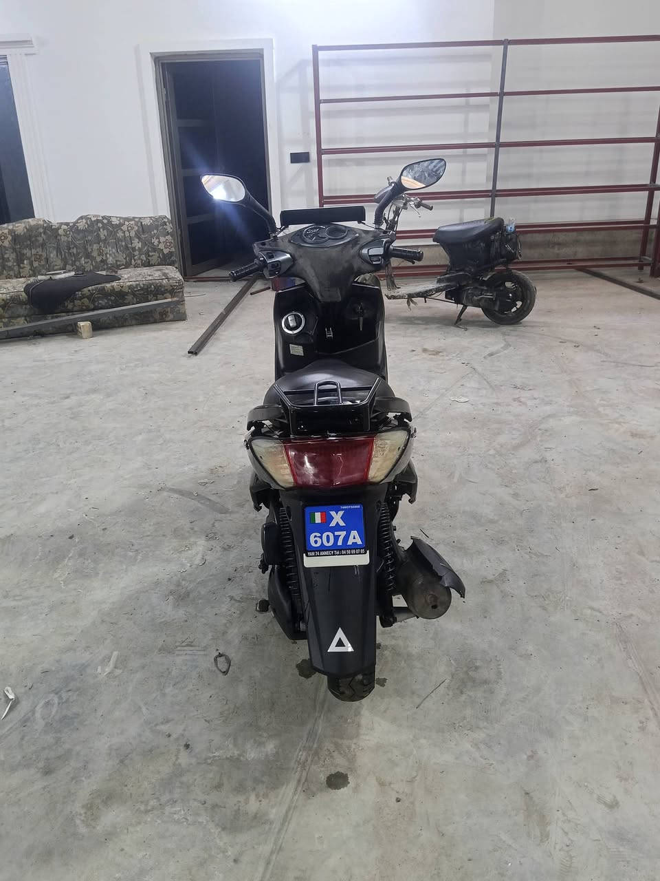 دراجه سكنس نوزل فحل ياباني نظيفة قبق نفخ سكليتر خطين سلف هندر كهربائيات كلها شغاله مكينه ناعمه شلعه قويه اوراقها كامله مكاني الشعب سعرها 850 بيها مجال
التليفون ***********
