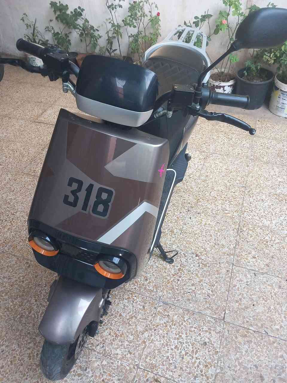 دراجة 318 نضيف بطاريات نضيف الأصلي كل شي بي شغال سعر 600 ***********
