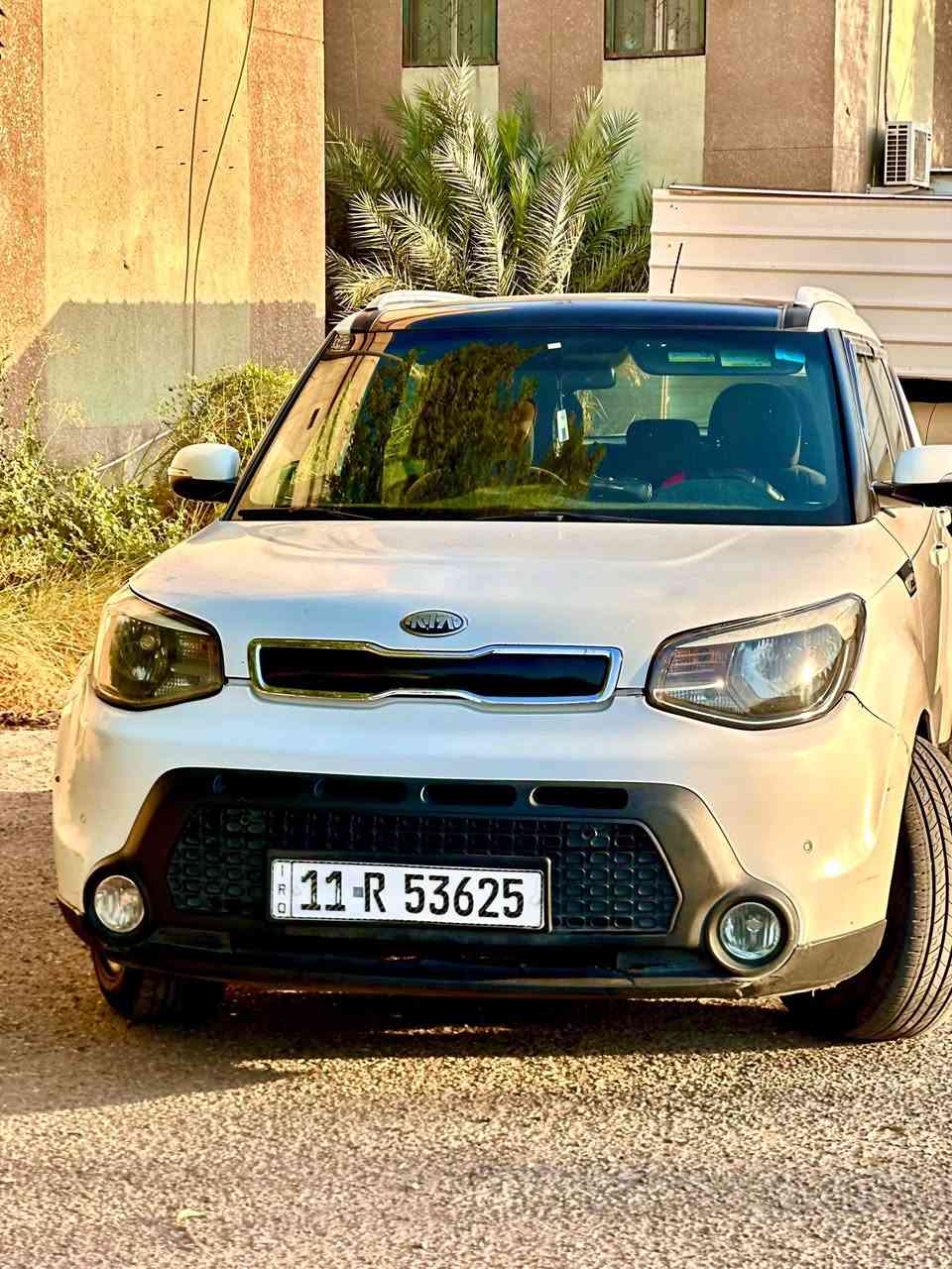 (للبيع كيا صول 2014)🚗🚨
🔥 FOR SALE | KIA SOUL 
2014 | Full Option (1/1) 🔥
فول مواصفات 1/1👌🏻💯

2Color

إذا تبحث عن سيارة نظيفة، أنيقة، ومتكاملة بالمواصفات، فهاي السيارة تستحق وقتك ومعاينتك.

✅ فول مواصفات (1/1)
✅ تشغيل بصمة + بصمة أبواب
✅ مرايا شفط مع إشارات وترحيب
✅ بانوراما
✅ كشنات جلد فاخرة
✅ تدفئة وتبريد للمقاعد
✅ تحكم كهربائي بالمقاعد
✅ شاشة حديثة مع Apple CarPlay
✅ منظومة زينون
✅ تبريد ثلج
✅ صدر أمامي وخلفي مبدل جديد

السيارة بحالة ممتازة، وما تحتاج غير ترتيبات بسيطة حسب رغبة المشتري، وجاهزة للاستخدام اليومي بكل راحة وثقة.

📍 Location: بغداد – الشعب
📲 WhatsApp: ***********

لأصحاب الذوق الرفيع… المعاينة خير دليل.
