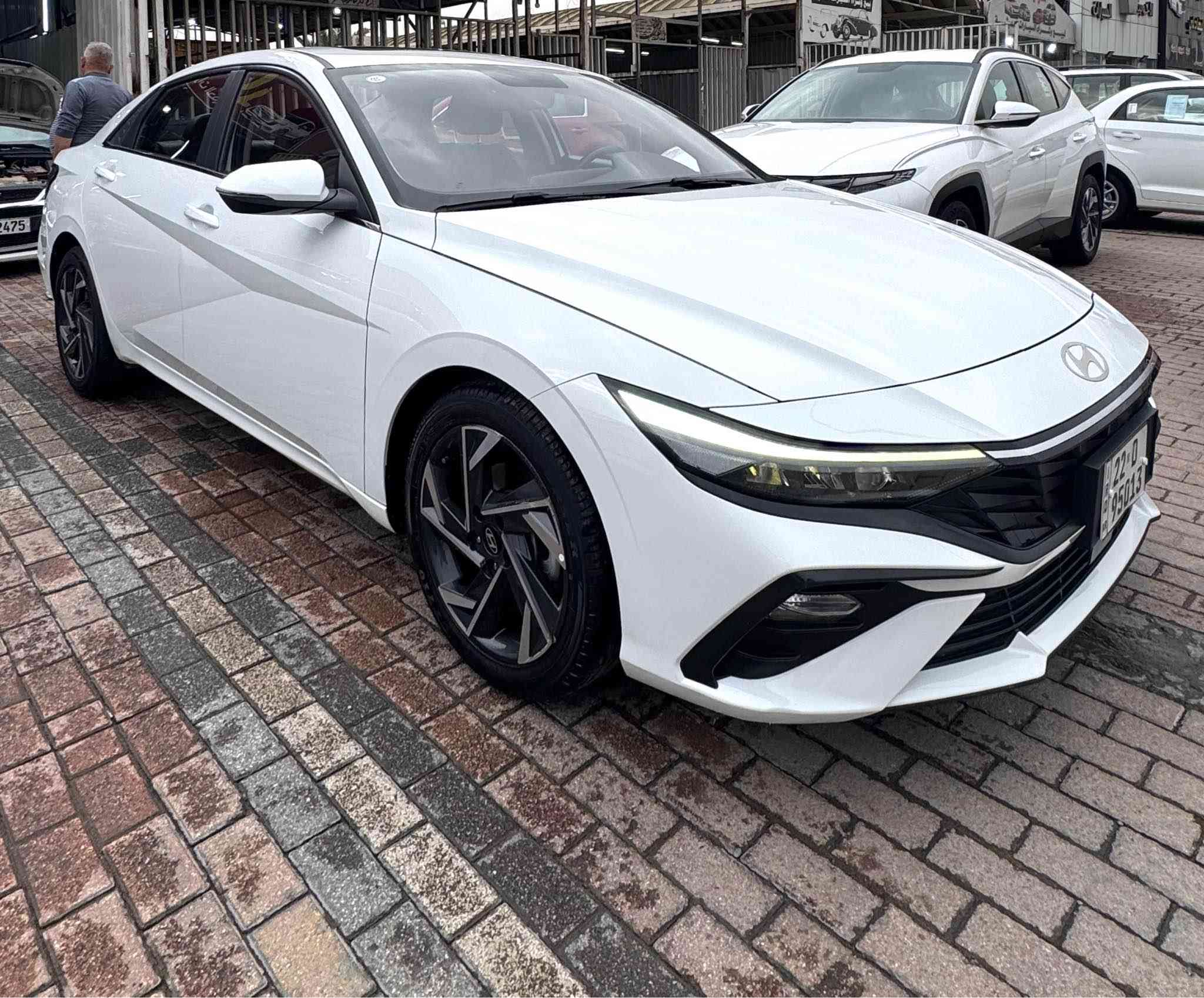 السلام عليكم من رخصة الادمن النترا 2024 تجميع صيني رقم اربيل تحويل ثاني يوم ماشية 40 
فول السيارة واحد. على. واحد
مواصفات السيارة 
فتحة سقف 
 بصمة ابواب وبصمة تشغيل
ويل كب 17
اشاير بل المري
لايت لد
  حساس امامي خلفي 
شاشة كامرة اصلية مري شفط
لا يت 3عدسات
كشنات جلد 
كير. طيارة
تبريد خلفي 
تحكم ستيرن
كروز سرعة
مكينة 1500دبل نوزل 
السيارة جديدة كلش للبيع فقط السعر 138 ورقة بيها مجال بسيط حق الجية للاستفسار *********** مكاني بغداد الشراي يتصل غير متواجد عالنت بغداد, العراق
