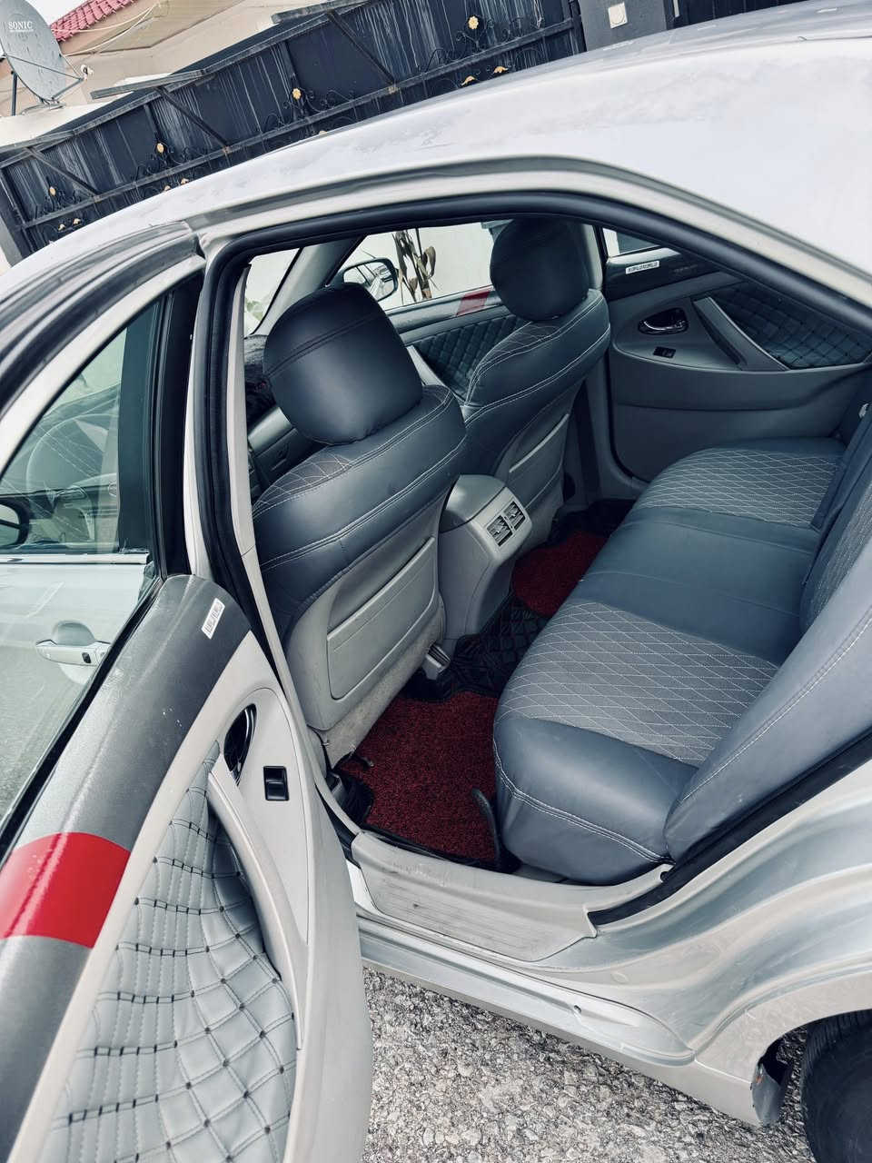 للبيع
كامري موديل 2008 امريكي هايبرد        فول مواصفات لمتدد مواصفات لكزز 
محدثه 2011 
تحكمات جهتين 
كروز مثبت سرعه 
كشن جلد وكهرباء +تدفئه كشنات اماميه 
بصمة تشغيل +ابواب بصمه +اشارات مري
حساسات خلفيه كامره تبريد مركزي قطعتين 
محرك (2400 ) 4 سلندر بشرط لاصرف ولانفخ ولا تنقيص كير كهربائيات كلها بشرط
سياره حزام صبغ بدون دواخل بدون ايرباك بجم كبس بشرط تخم تايرات جديد كوري بدون عيب او نقص كلها بالشرط رقم اربيل سنويه ورقم وهزه كلها جديده وباسمي تحويل بشرط مكانها اربيل 
السعر 98 $ شراي اتصل وتدلل 
للاستفسار ***********
***********
